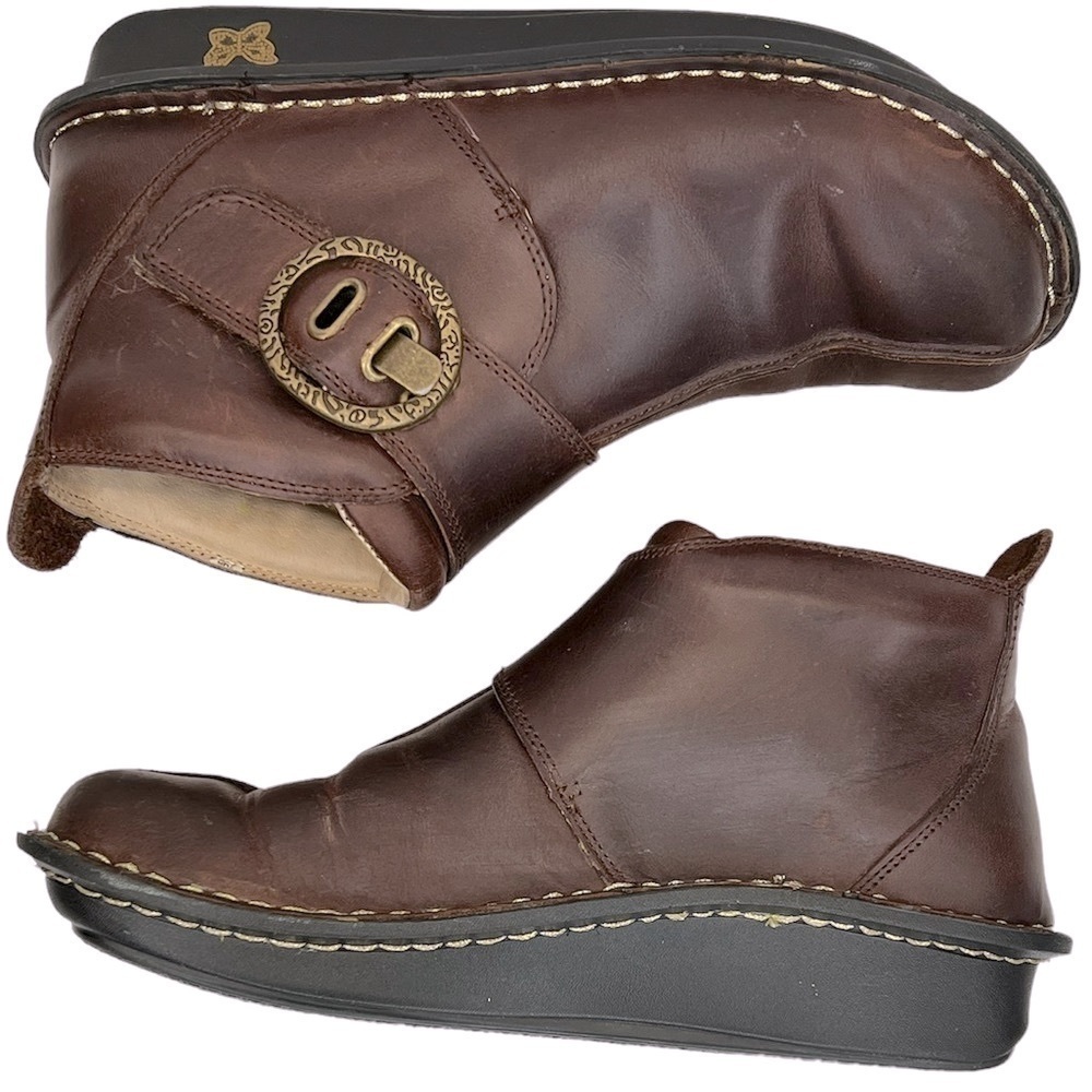 Alegria Caiti Gravy Pull Up Brown Leather Ankle Boots - Picture 3 of 16